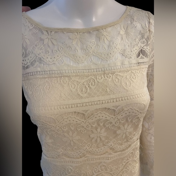 ✨Max Studio cream colored lace midi dress w/ built in slip! - Picture 2 of 16